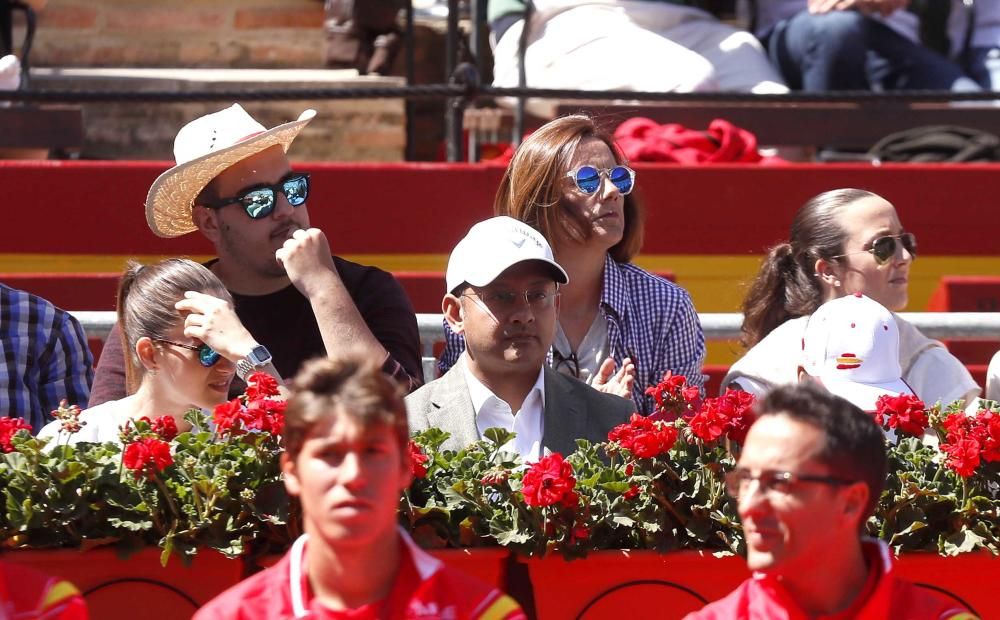 Caras conocidas en la plaza de toros de Valencia