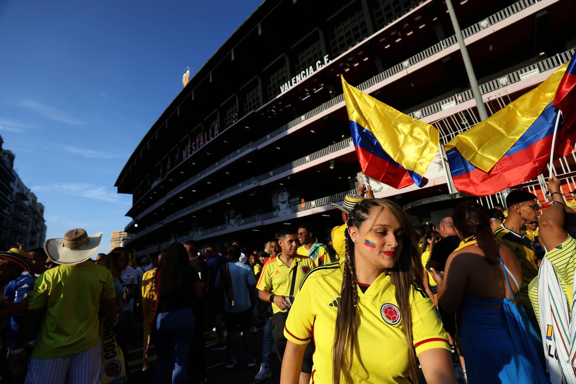 Colombia tiñó de amarillo las gradas de Mestalla