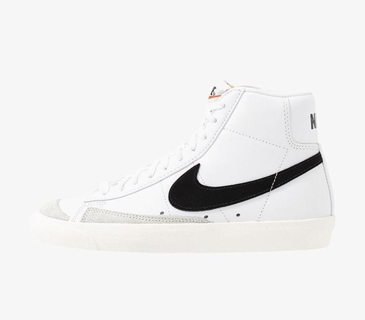 Zapatilla Nike Blazer Mid'77 en blanco y negro