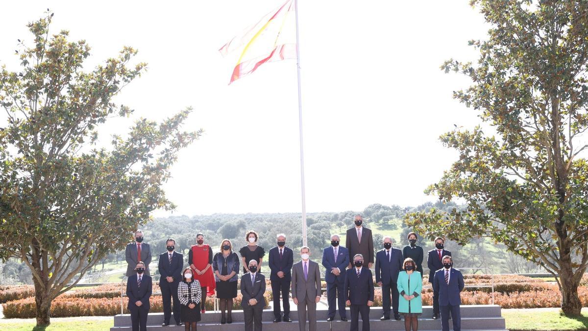 Foto oficial de la audiencia entre el Rey Felipe VI y los representantes del Consejo General de Colegios de Gestores Administrativos