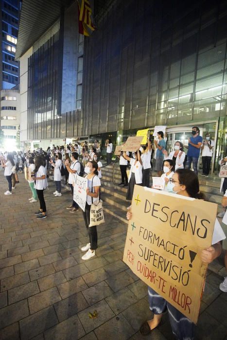 Protesta a Girona en l'últim dia de vaga dels metges residents