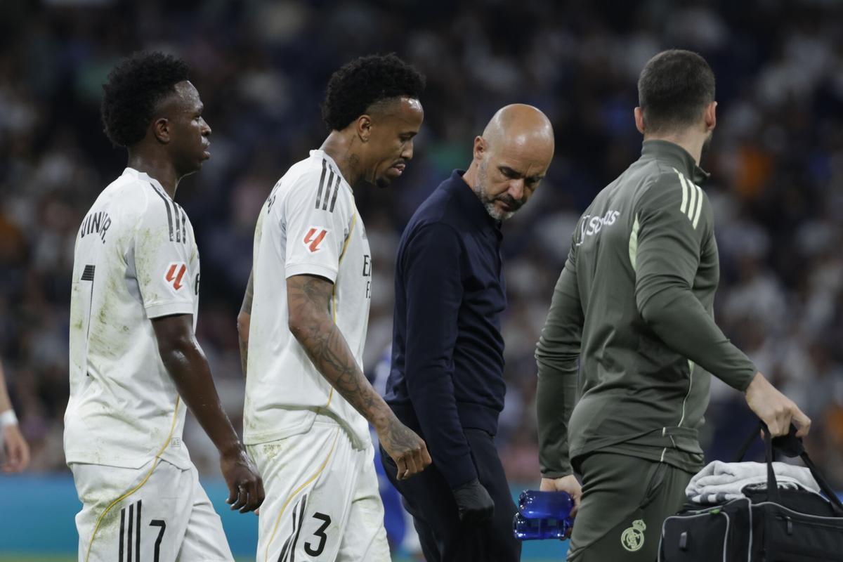 Éder Militão se lesionó en la primera mitad.