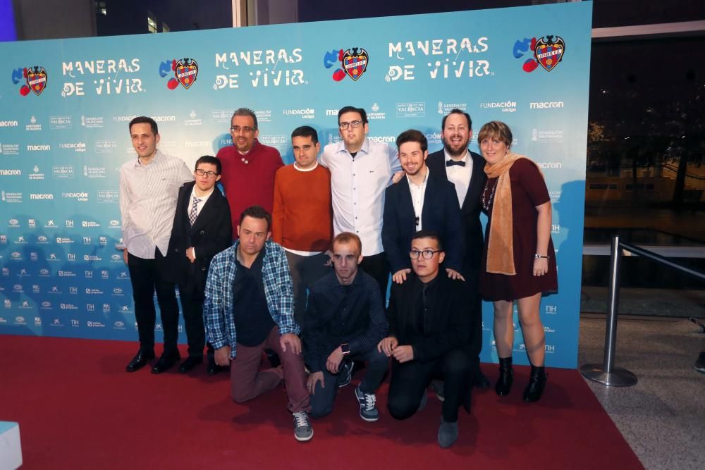 El Levante UD y su Fundación presentan la película levantinista "Maneras de vivir"