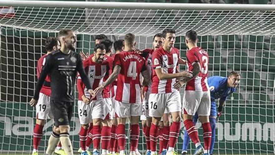 El Athletic Club celebra un gol el pasado día 17 en Elche en Copa ante el Intercity Sant Joan.