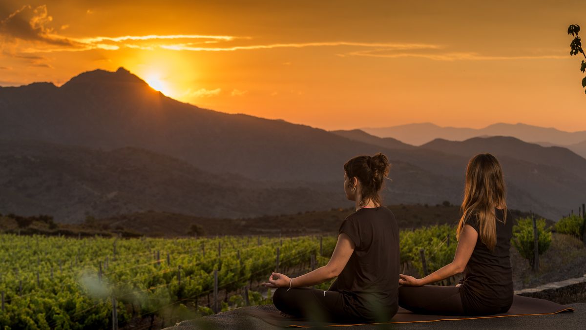 Sesión de meditación en el Empordà