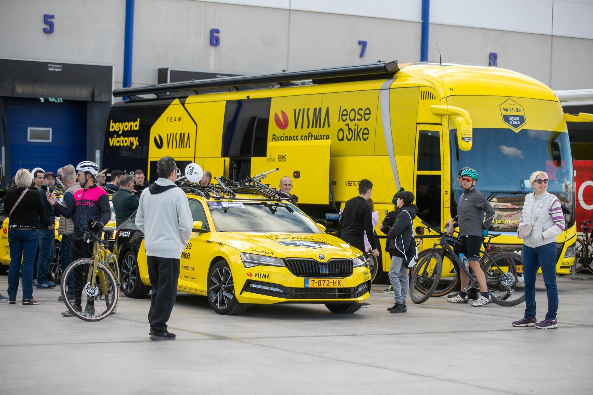 FOTOS: Así ha sido la salida de la Vuelta Ciclista a la Región de Murcia