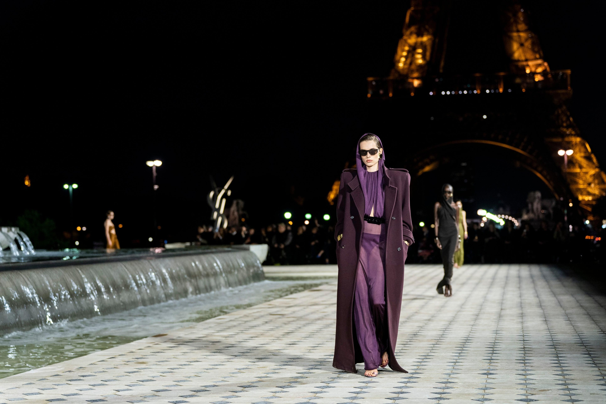 Saint Laurent desfile Paris primavera verano 2023