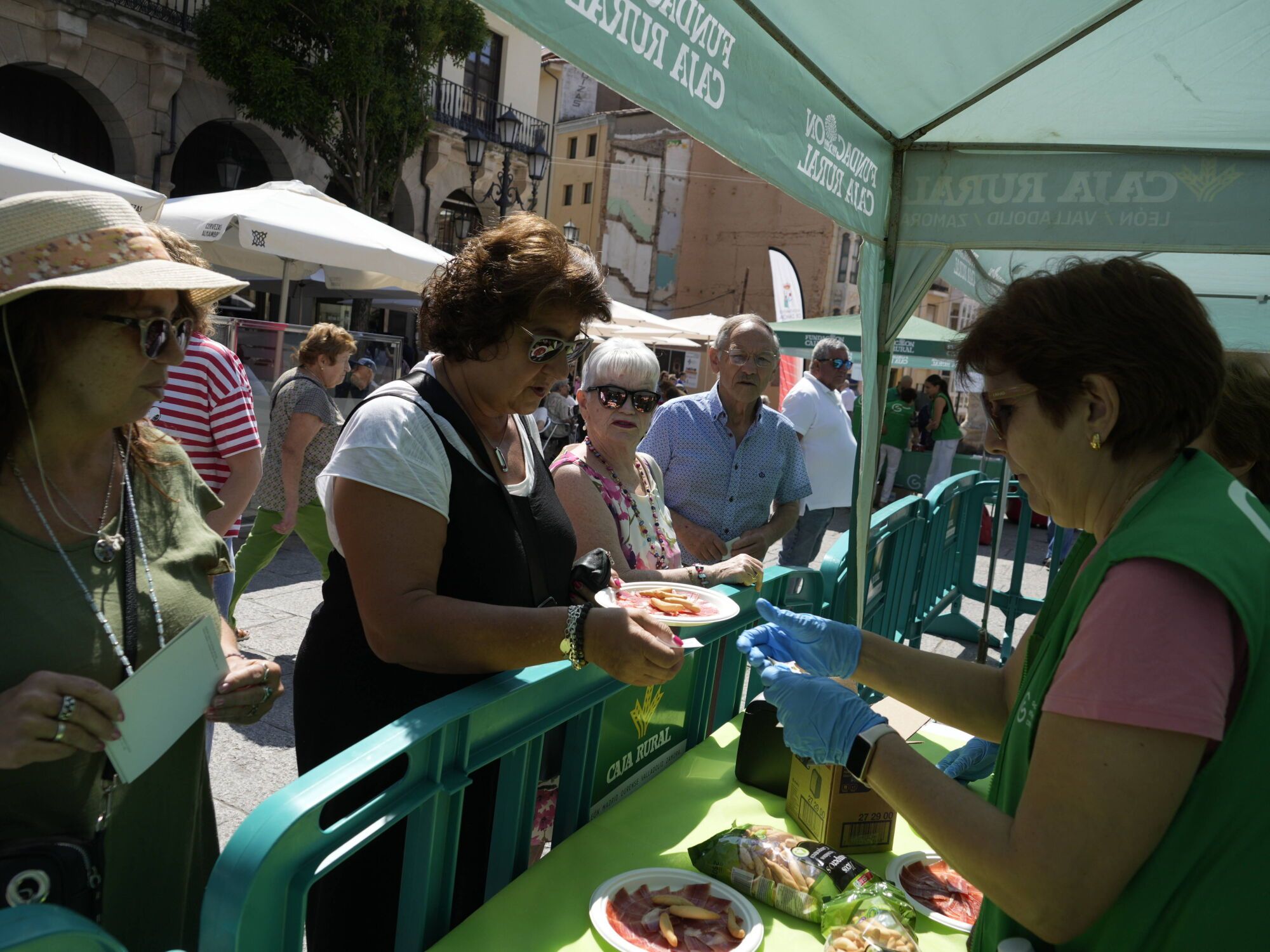 I Encuentro Benéfico de cortadores de jamón de Zamora, a beneficio de AECC