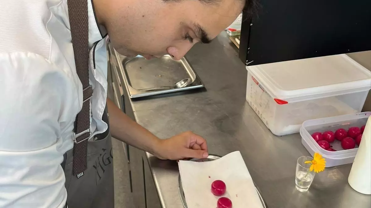 Contra el calor, cuchara y tradición: las cinco recetas del cocinero cacereño Sergio Poblador