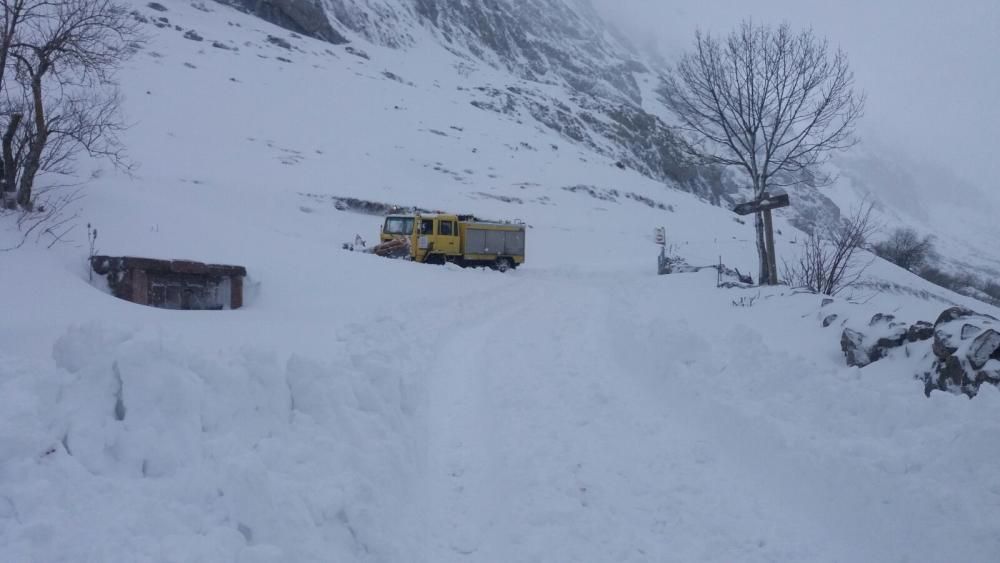 Nevada en Somiedo a las puertas de la primavera