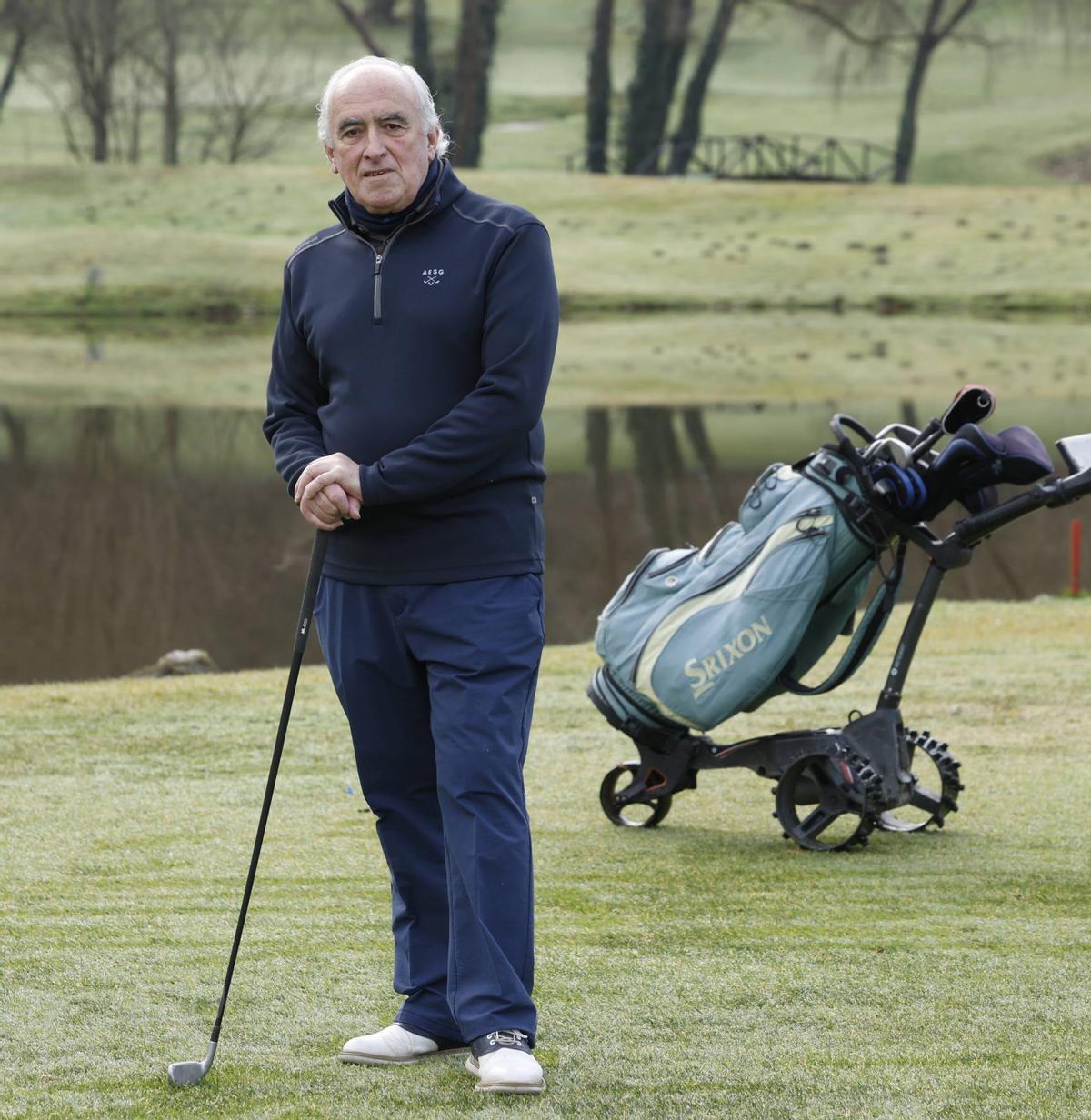 Claudio Álvarez, en el campo de golf de Las Caldas.  |