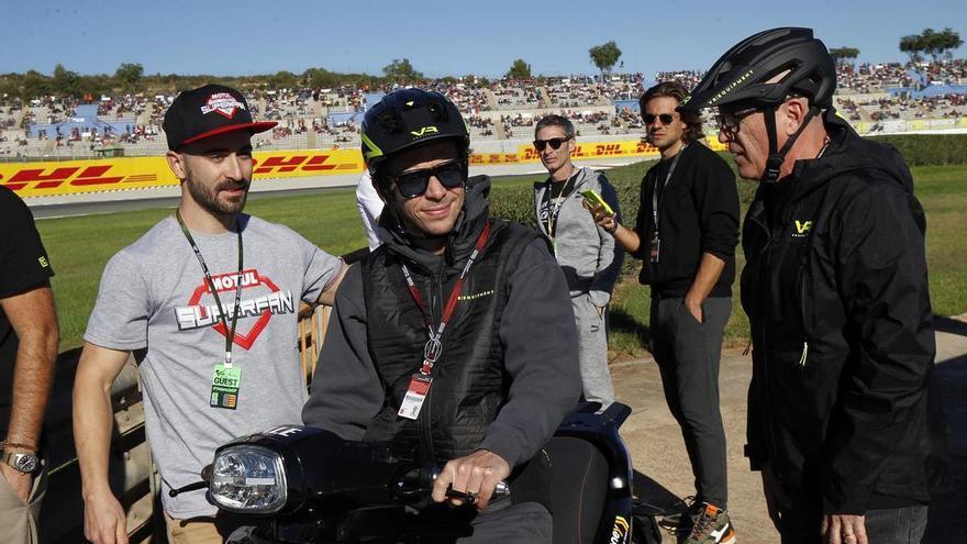 Influencers, cantantes, actores y deportistas, entre los invitados al GP de MotoGP en València