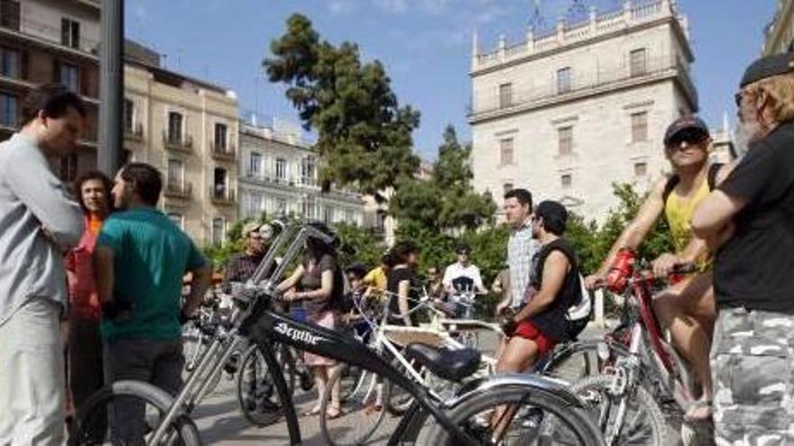 Sarrià pide el archivo de las autovías previstas en Moncada y Massarrojos