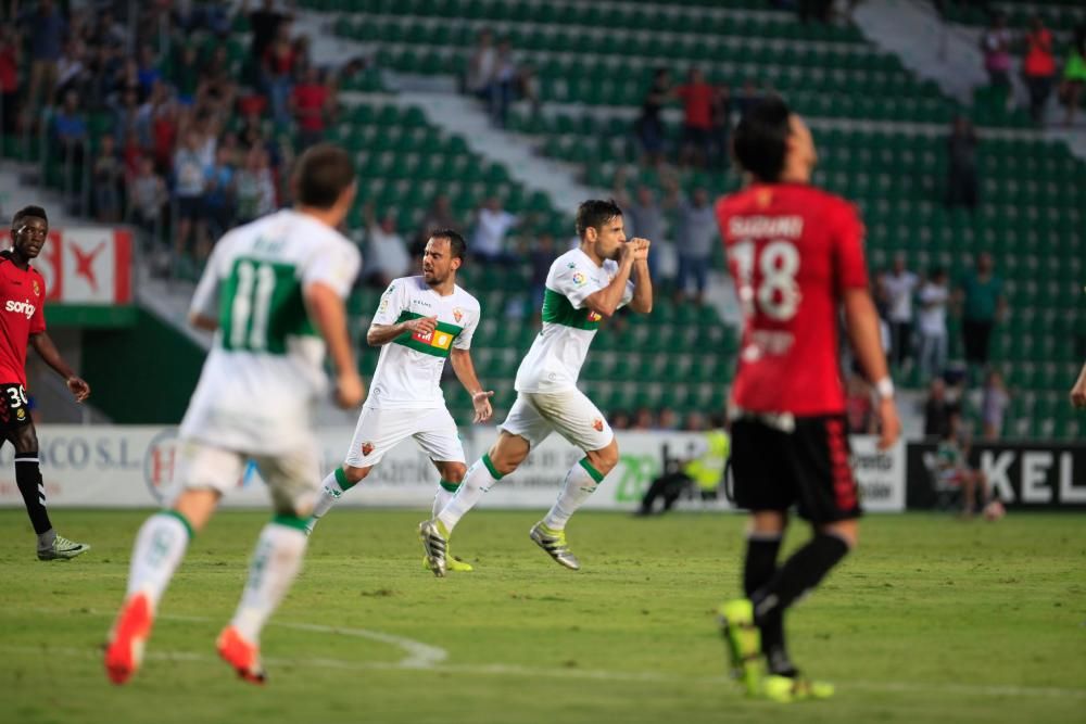 Elche y Nàstic empatan en el Martínez Valero