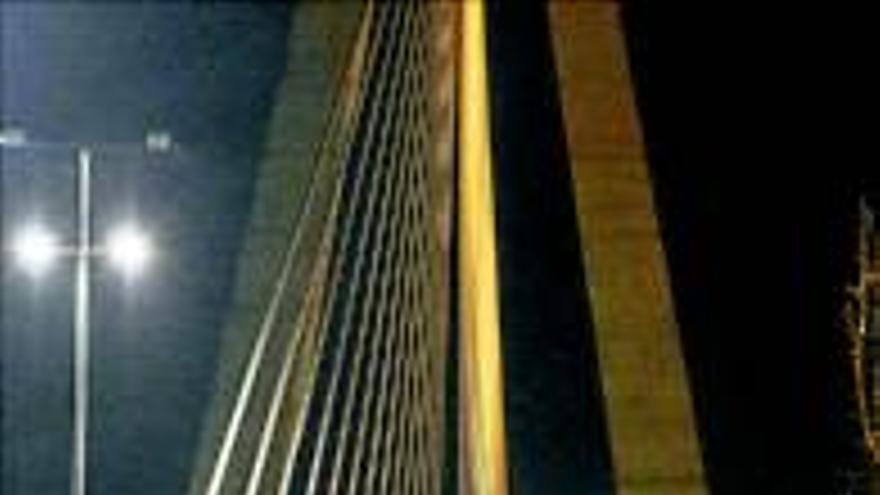 El puente Real se corta al tráfico por segunda vez en 38 horas