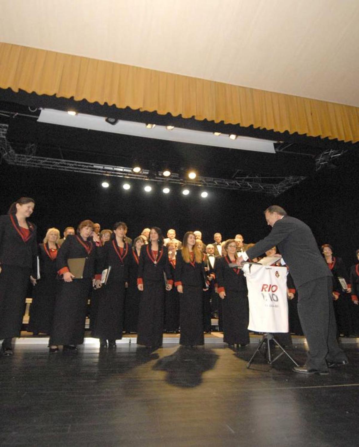 Mieres canta al Caudal Deportivo