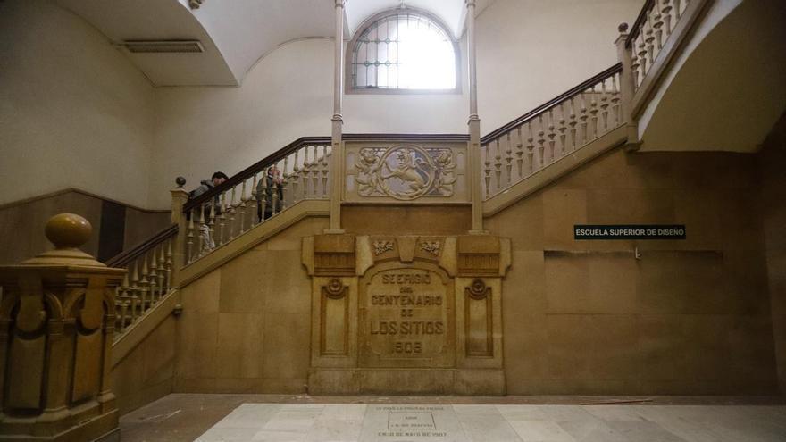 Un enorme edificio vacío y sin uso en la plaza de Los Sitios: la historia y los planes para devolverlo a la vida