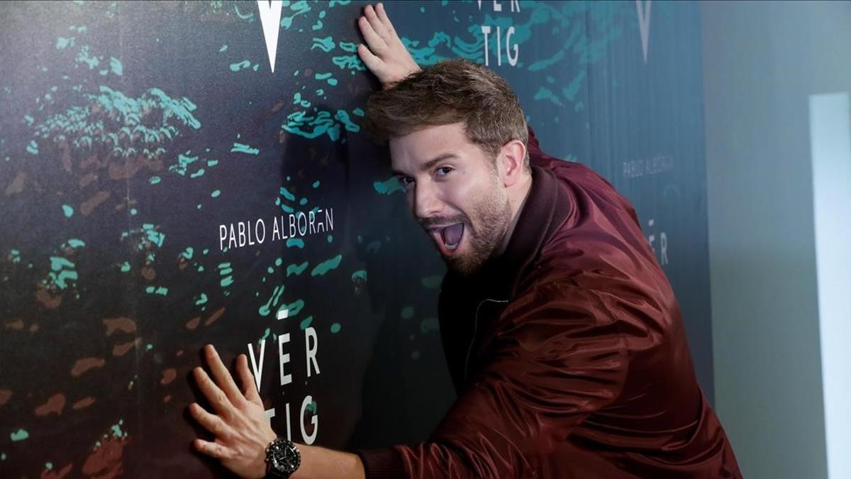 MADRID  10 12 2020 - El cantante Pablo Alboran durante la entrevista con EFE para hablar sobre su quinto disco de estudio  Vertigo   que saldra manana a la venta  EFE  Zipi