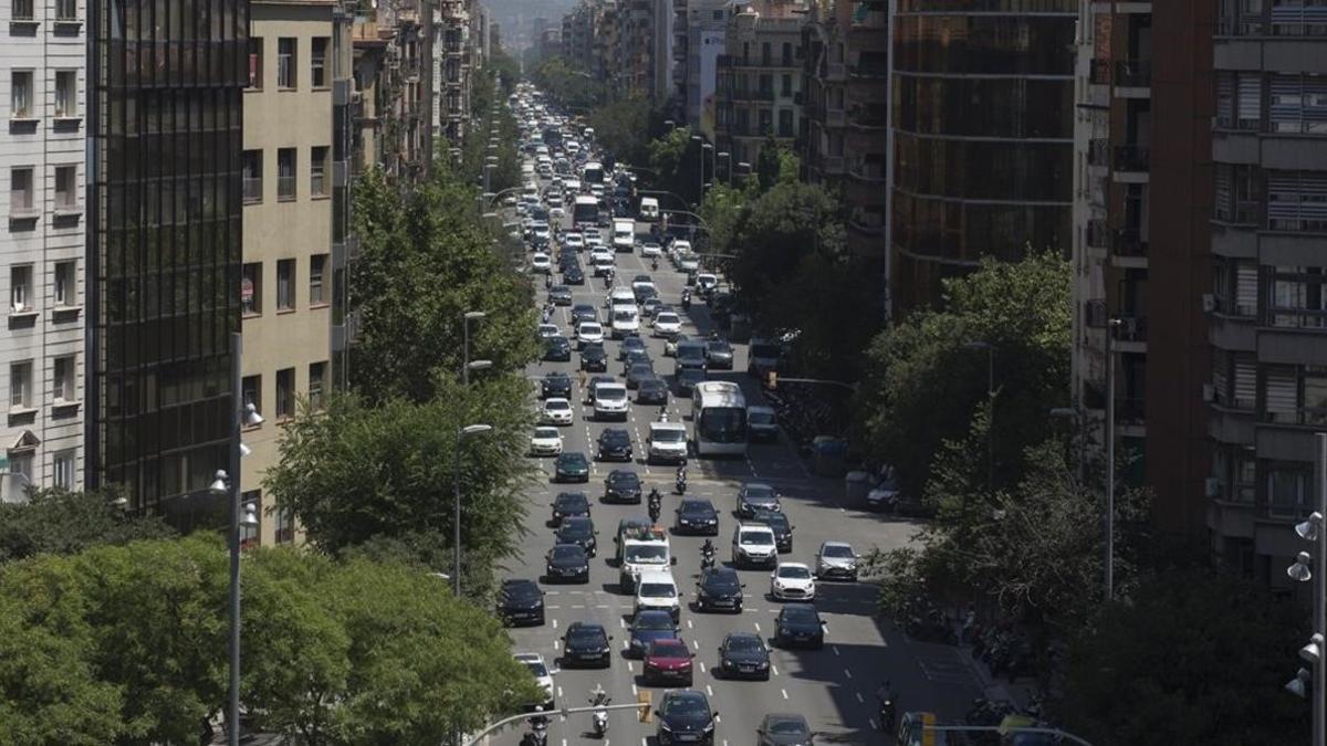 La calle de Aragó, a la altura de la calle de Casanova.