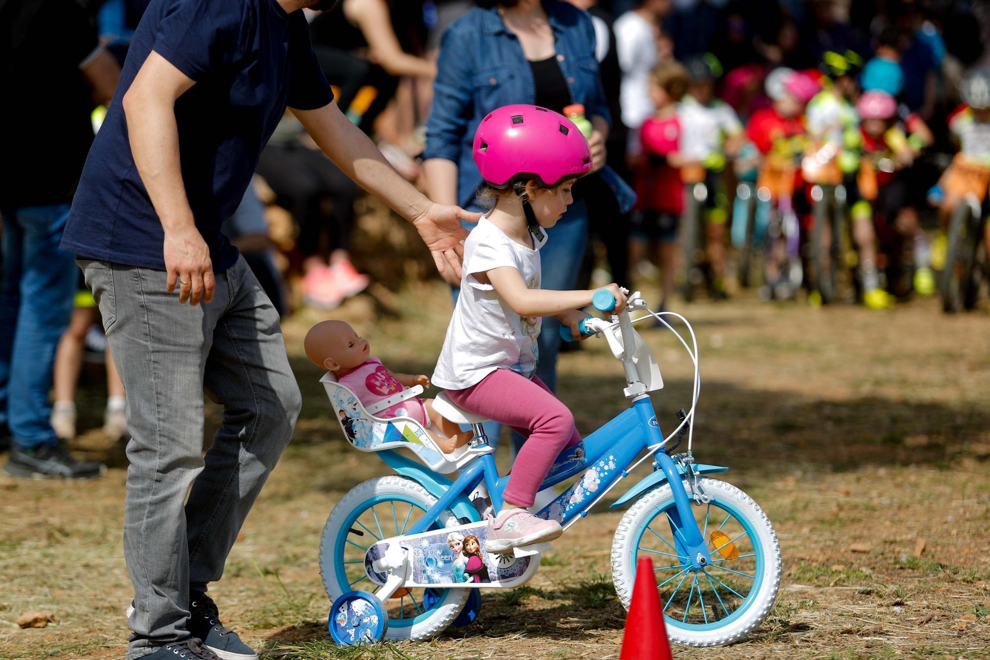 Los más pequeños de Ibiza aprenden a manejar con Bicykids