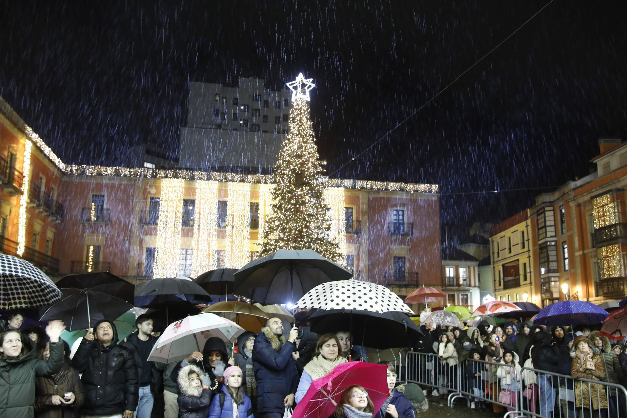 En imágenes: Así fue la cabalgata de Reyes en Gijón