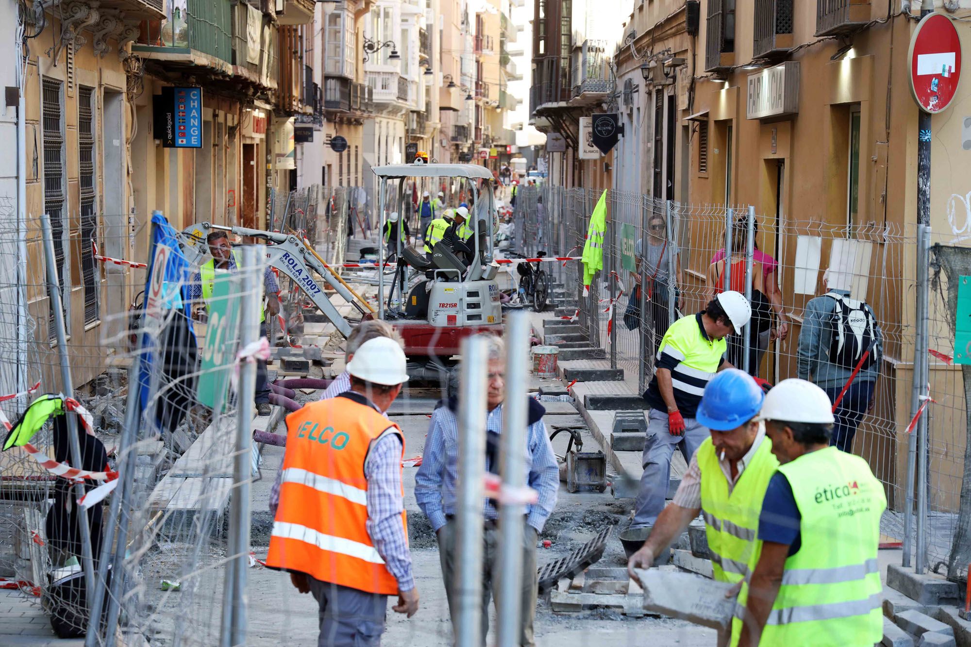 Fase final de las obras en la calle Álamos, en noviembre de 2023.