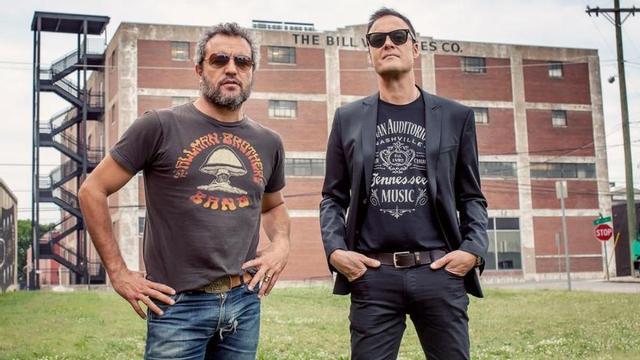 Carlos Tarque y Ricardo Ruipe?rez, en una imagen promocional de MClan. // Cedida