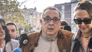 Els forenses explorende nou Enríquez Negreira