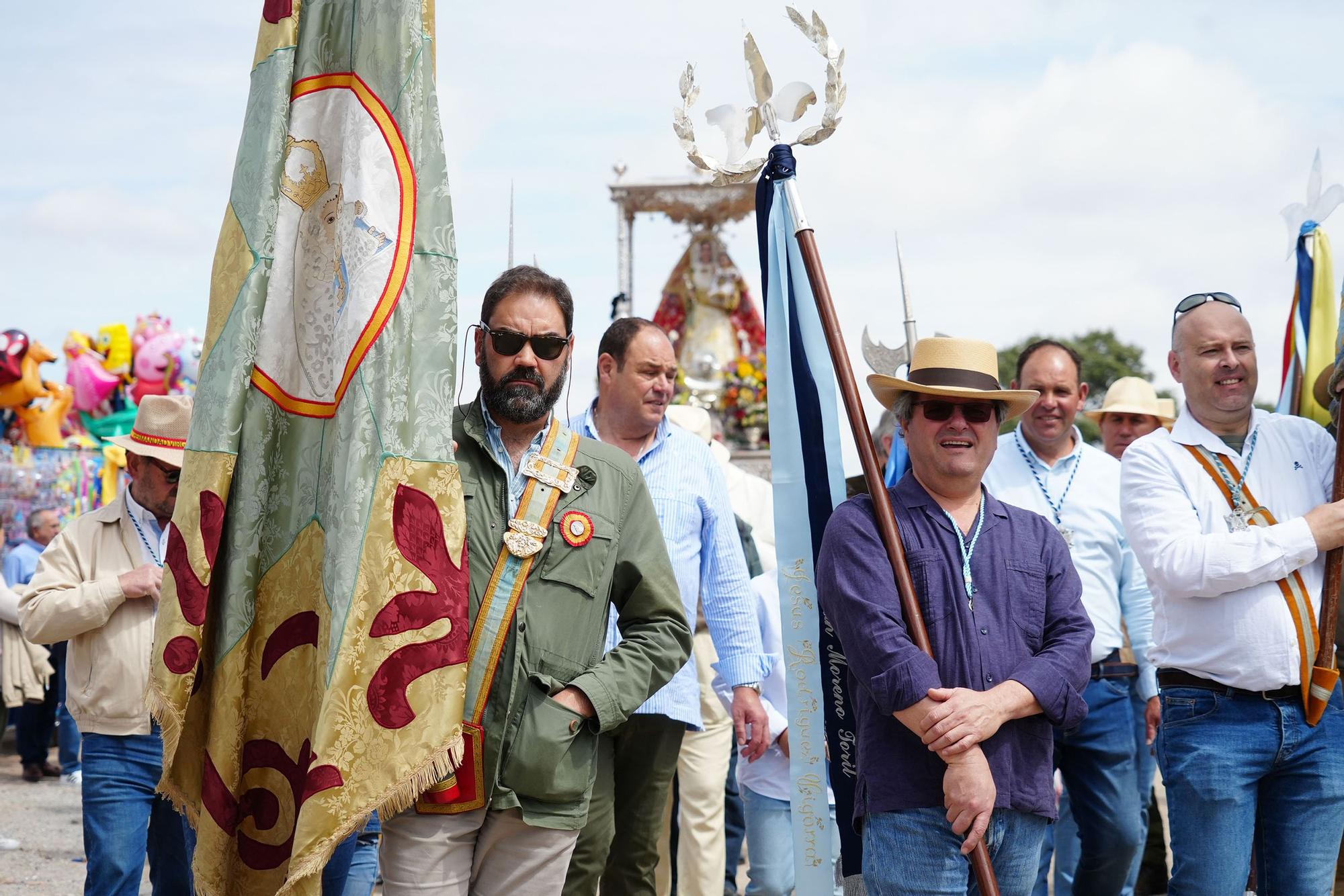 Multitudinario recibimiento a la Virgen de Luna en Villanueva