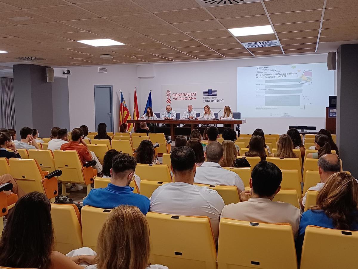 Acto de bienvenida a los nuevos residentes del Departament de Salut Xàtiva-Ontinyent.