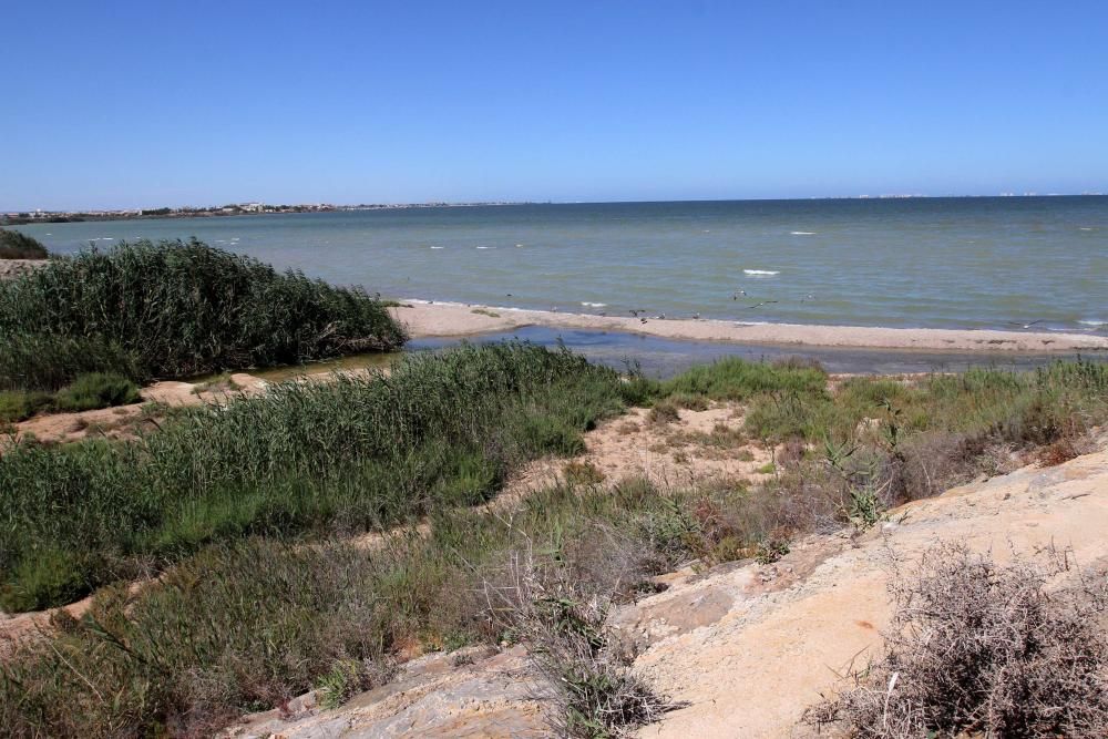 La rambla de El Albujón, epicentro de los vertidos al Mar Menor