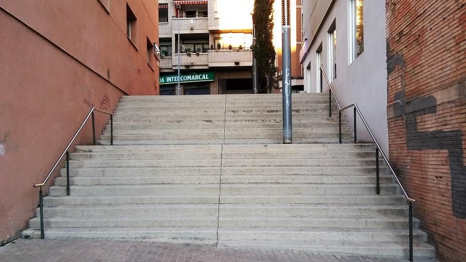 Escales al passatge Valentí, al Poble Nou