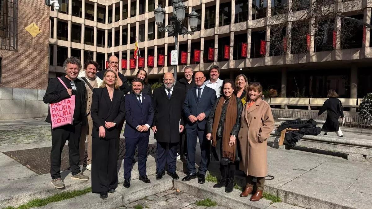 Waren hier noch voll strahlender Zuversicht: Palmas Vertreter in Madrid nach der Präsentation der Bewerbung zur Europäischen Kulturhauptstadt.