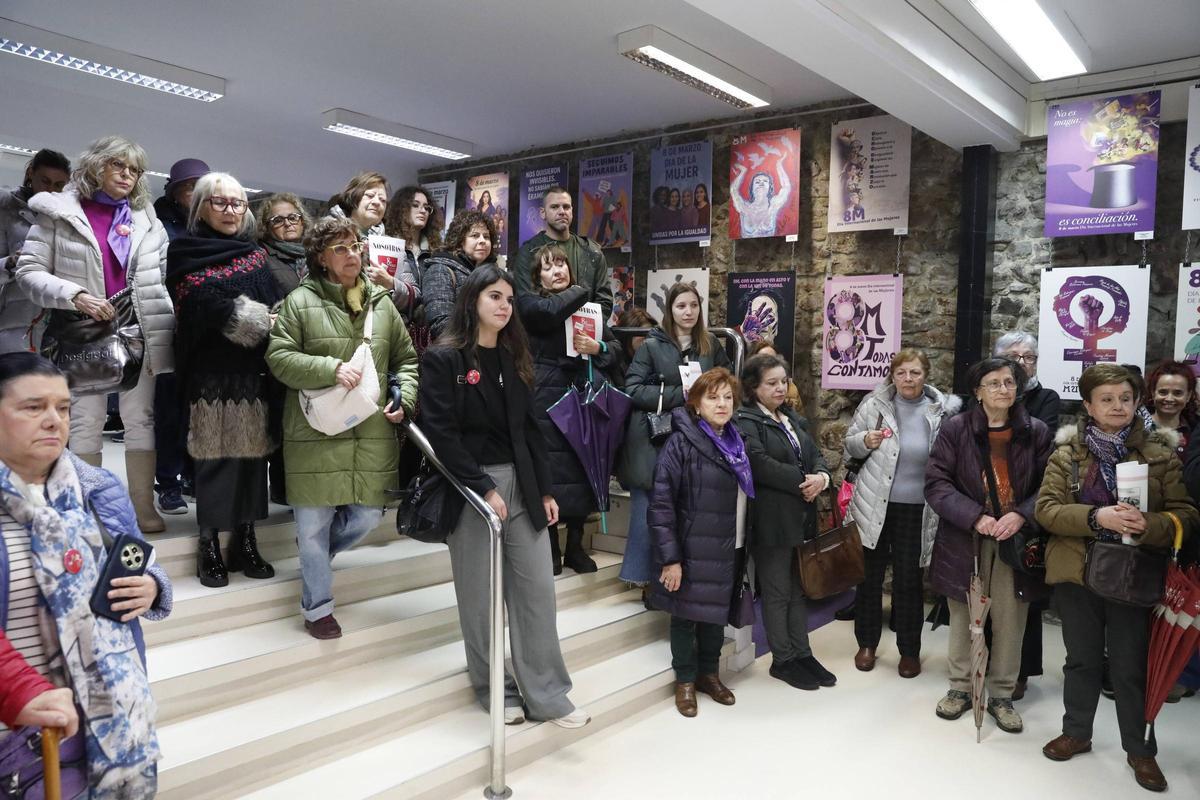 EN IMÁGENES: Así fue la jornada feminista por el 8M en Avilés