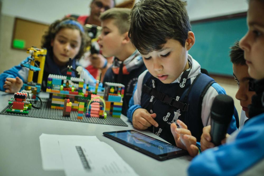 Octava edición de la First Lego League Canarias Aulario del Campus de Guajara de la Universidad de La Laguna  | 15/02/2020 | Fotógrafo: Andrés Gutiérrez Taberne