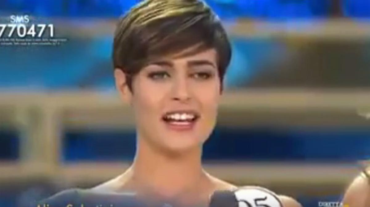 La nova Miss Itàlia, Alice Sabatini, es converteix en fenomen per les seves respostes en el concurs. Entre altres coses, diu que li hauria hagués agradat viure en la segona guerra mundial.