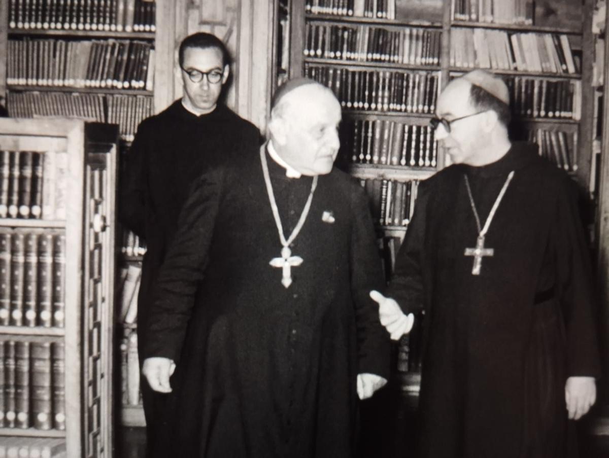 El cardenal Giuseppe Roncalli va ser a Montserrat el 1954, i quatre anys més tard es convertiria en el Papa Joan XXIII