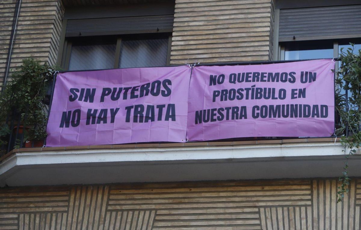 L’explotació sexual canvia dels clubs als pisos de veïns L’explotació sexual canvia dels clubs als pisos de veïns