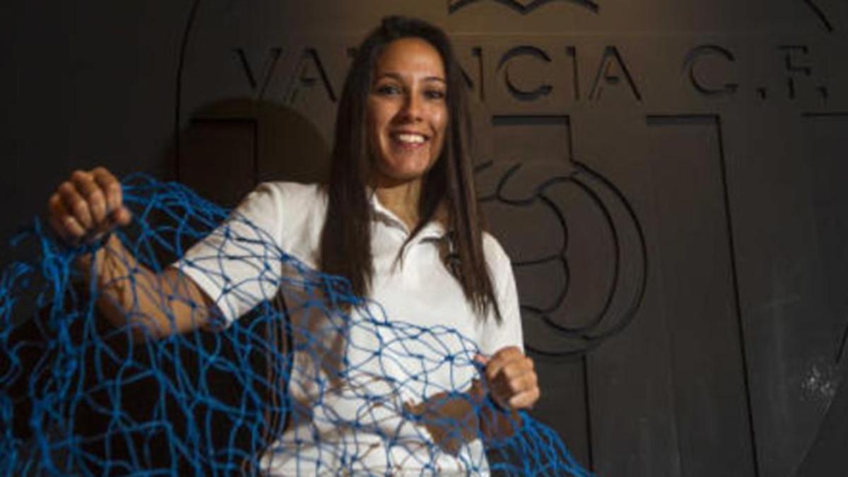 Mari Paz Vilas, goleadora histórica del Valencia Femenino