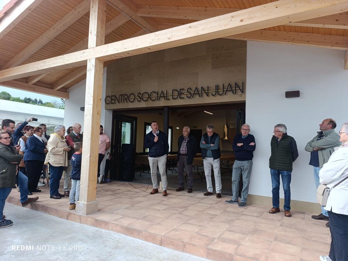 La inauguración del centro social de San Juan de Villapañada, en imágenes
