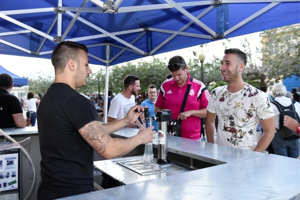 Los aficionados del UCAM lo celebran desde la universidad