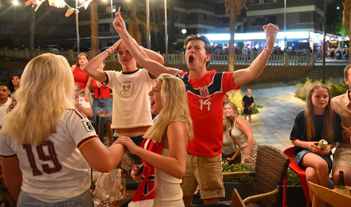 Las mejores imágenes del Noruega-Inglaterra de los cuartos de final del Mundial 2026 en l'Alfàs del Pi