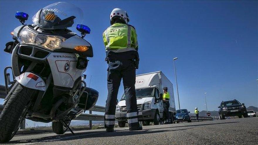 Detectado un camionero que quintuplicaba la tasa de alcohol en sangre tras un accidente de tráfico