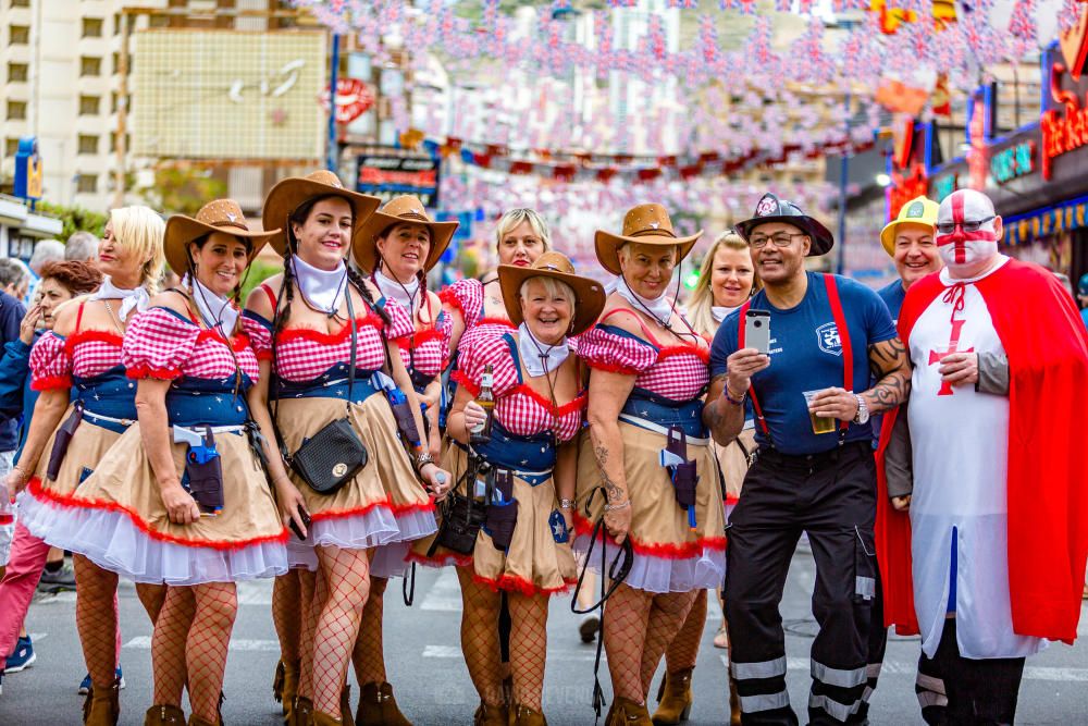 Más de 35.000 personas participan en una gran fiesta de disfraces que se celebra cada año el jueves siguiente a las Fiestas Mayores Patronales