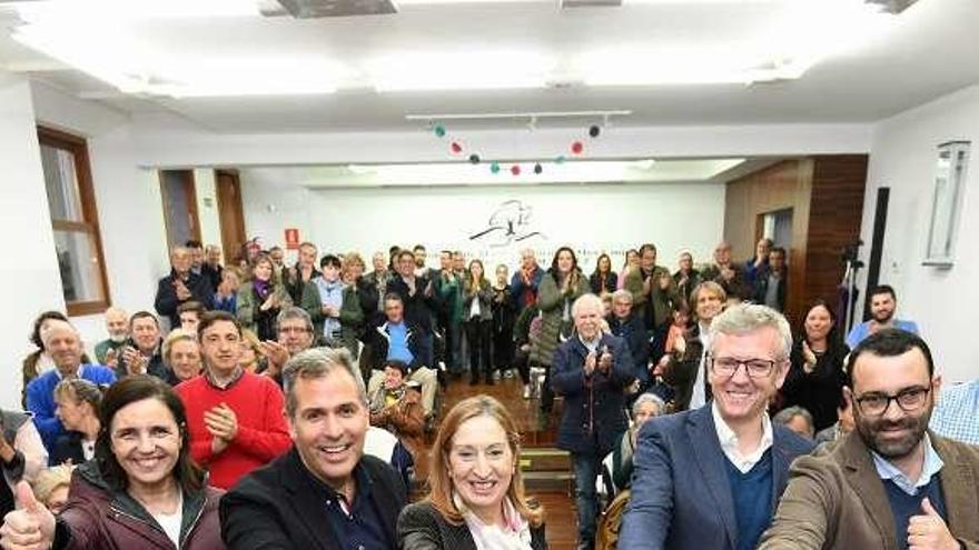 Los dirigentes del PP, ayer, en el mitin de Lérez. // Gustavo Santos