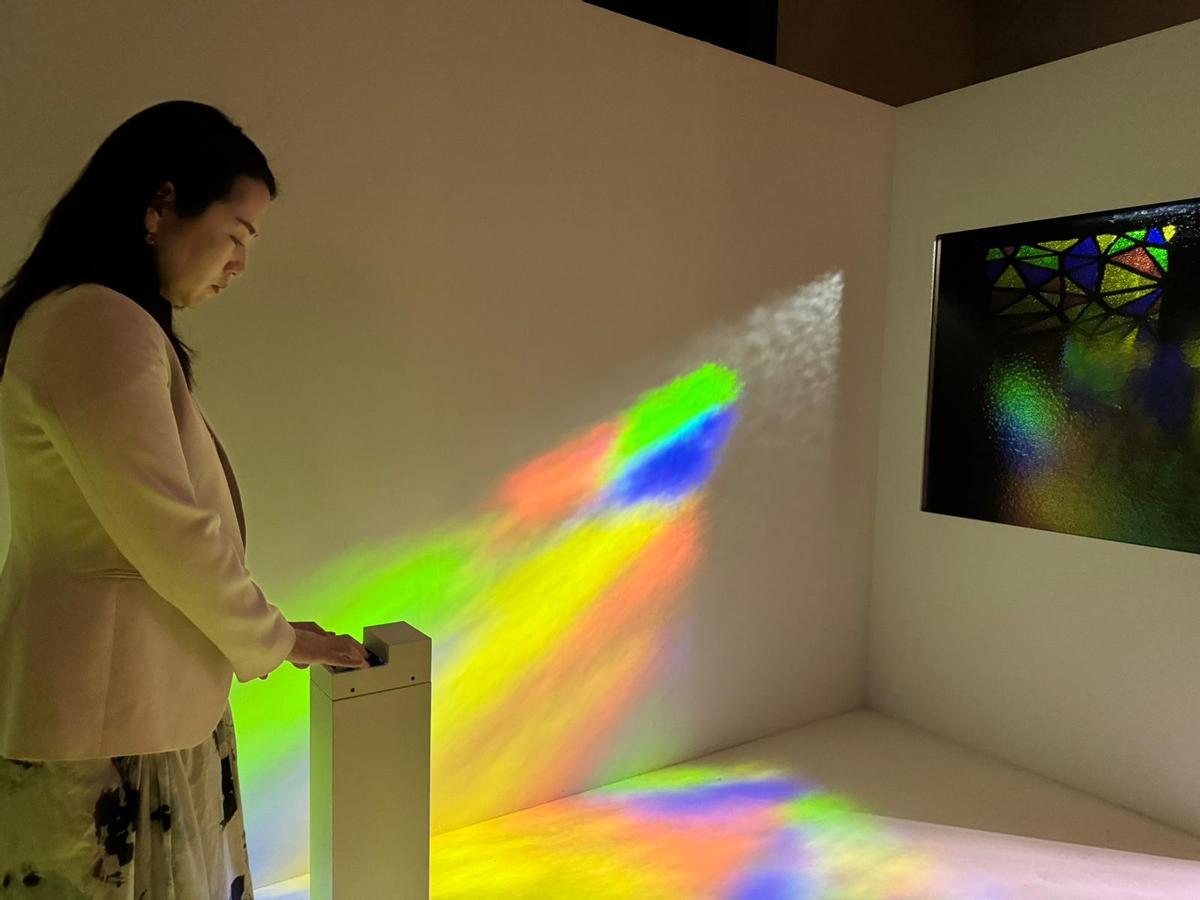 Ayano Kikuchi, comisaria principal de la exposición ‘Gaudí: Ventanas al Futuro’.
