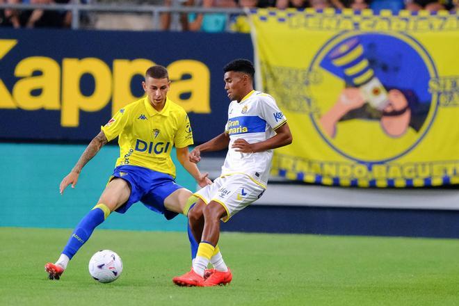 El Cádiz CF – UD Las Palmas, de la final del Carranza, en imágenes