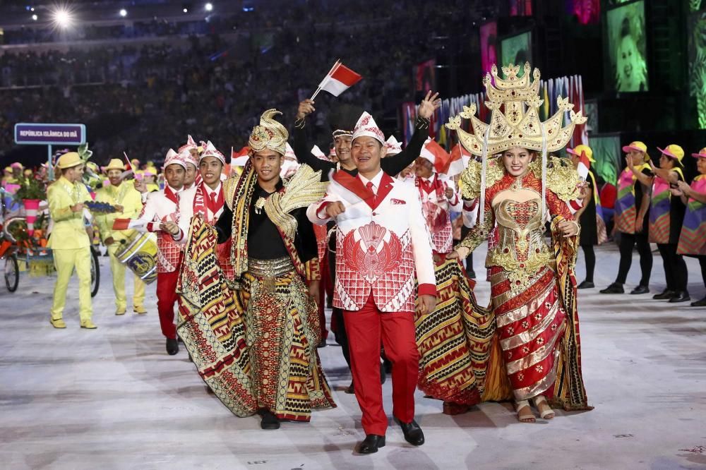 La ceremonia de inauguración de las Olimpiadas recreó el Brasil indígena, las diferentes culturas y las grandes urbes.