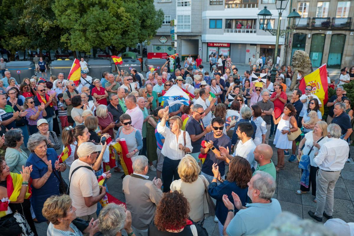 Un momento de la protesta vivida esta tarde en Vilagarcía.