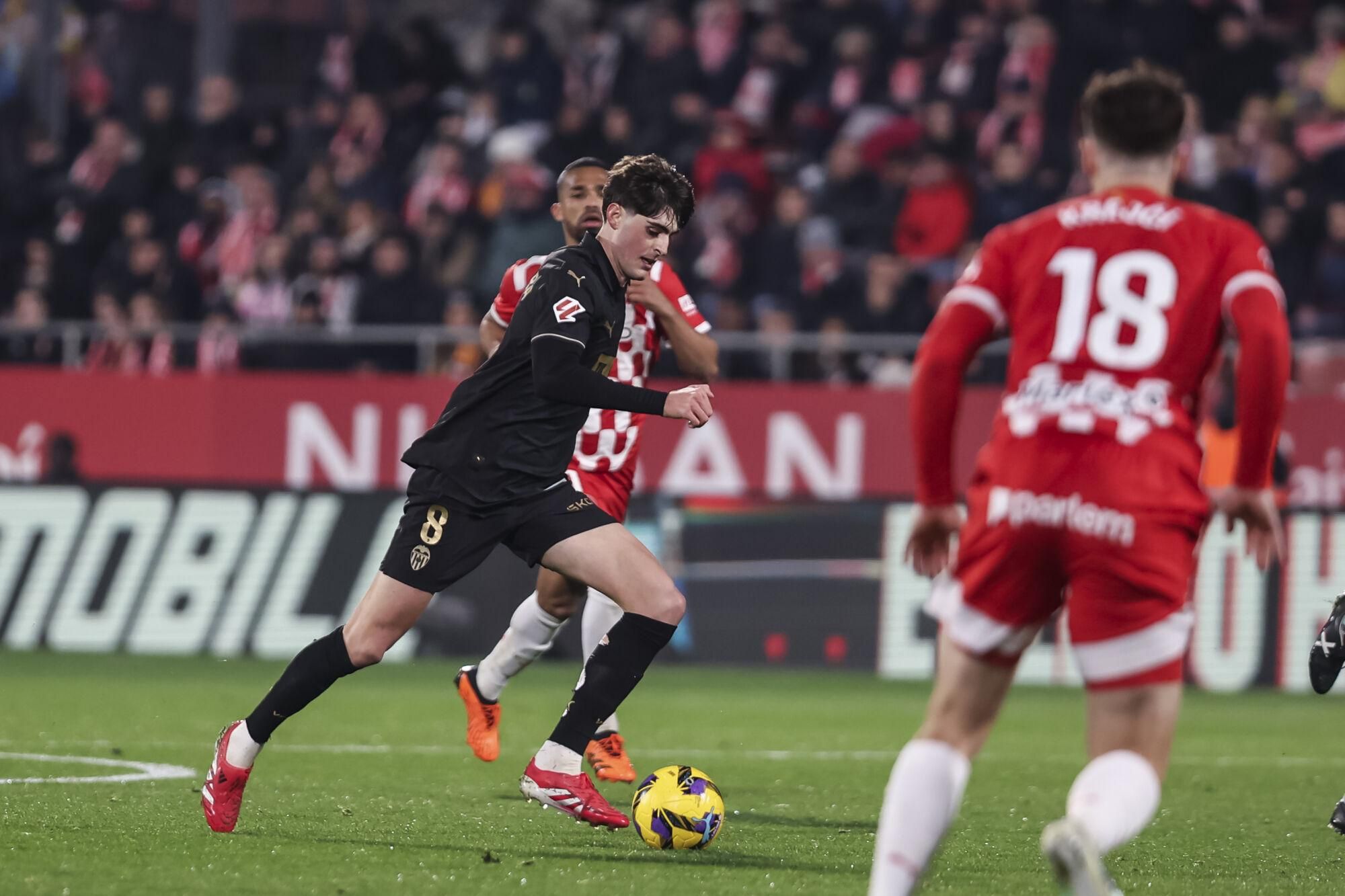 Javi Guerra of Valencia CF in action during the Spanish league, La Liga EA Sports, football match played between Girona FC and Valencia CF at Estadio de Montilivi on March 15, 2025 in Girona, Spain. AFP7 15/03/2025 ONLY FOR USE IN SPAIN. Javier Borrego / AFP7 / Europa Press;2025;SPORT;ZSPORT;SOCCER;ZSOCCER;Girona FC v Valencia CF - La Liga EA Sports;